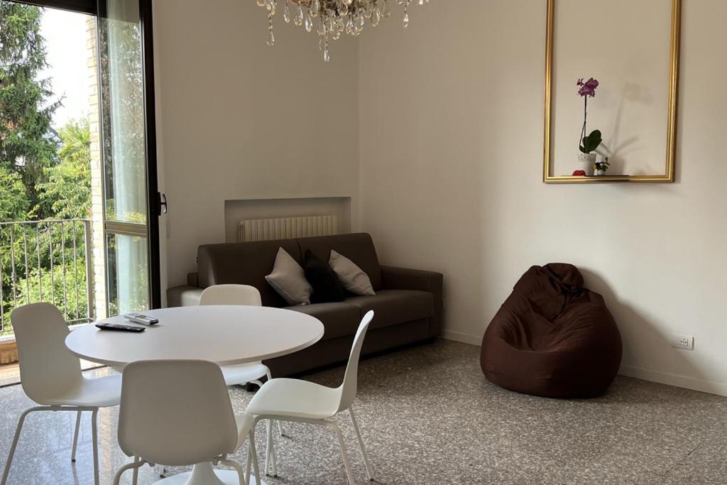 La Casa Di Antoine Appartement Cesano Maderno Buitenkant foto